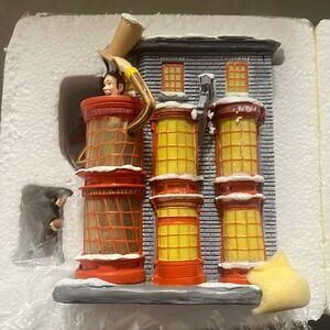 Bradford Exchange “Weasleys’ Wizard Wheezes” and “Fred & George Weasley”